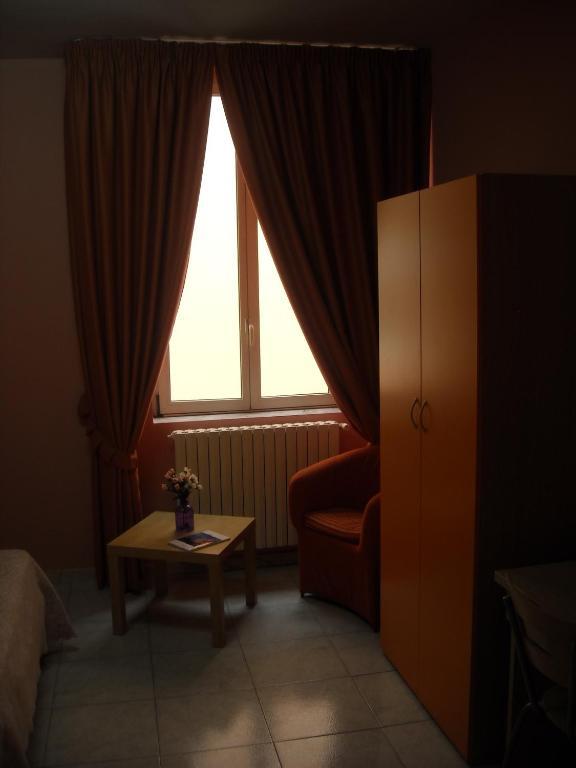 كازيرتا Hotel New Baby الغرفة الصورة