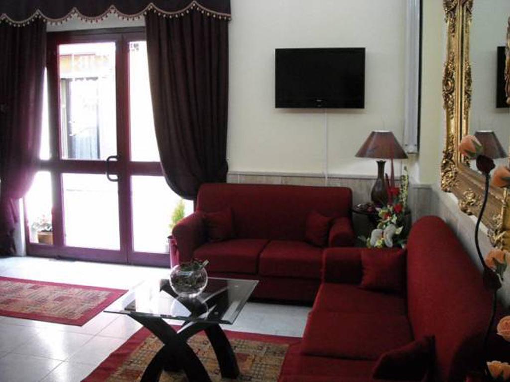 كازيرتا Hotel New Baby المظهر الخارجي الصورة